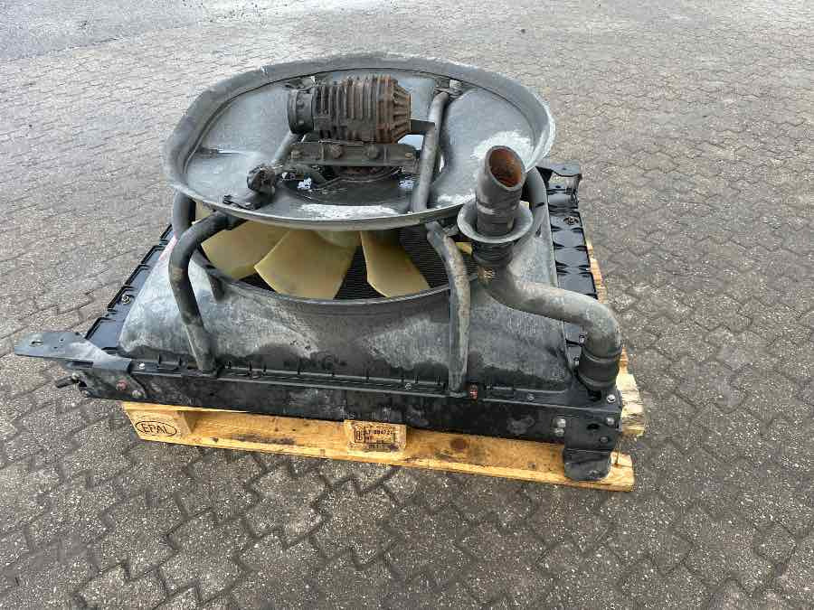 MERCEDES COMPLETE COOLER A6295000300 - Système de refroidissement pour Bus: photos 2 MERCEDES COMPLETE COOLER A6295000300 - Système de refroidissement pour Bus: photos 2