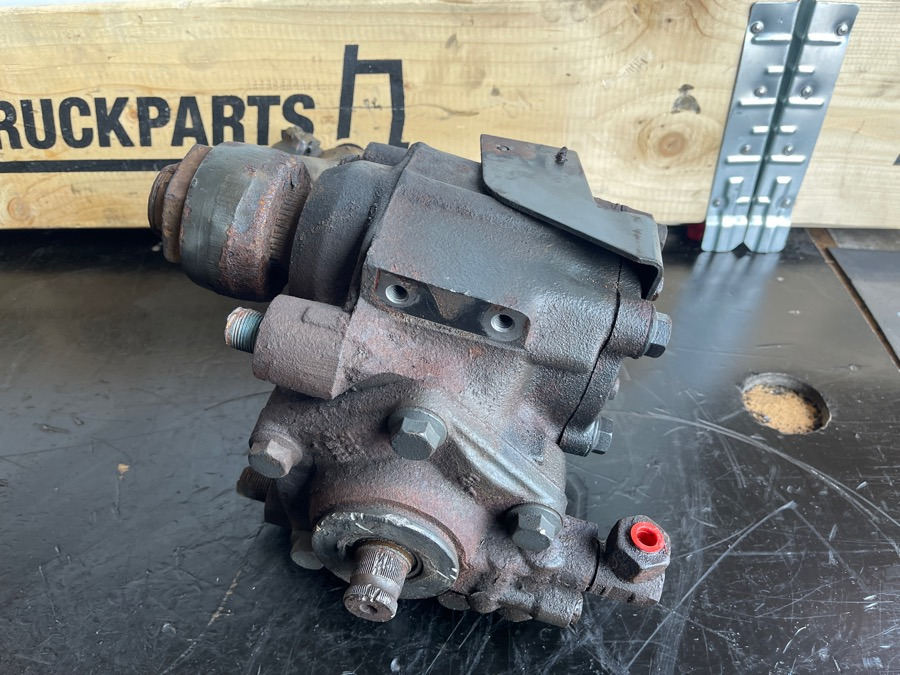 MERCEDES STEERING GEAR A9704600800 - Commande de gouvernail pour Camion: photos 2 MERCEDES STEERING GEAR A9704600800 - Commande de gouvernail pour Camion: photos 2