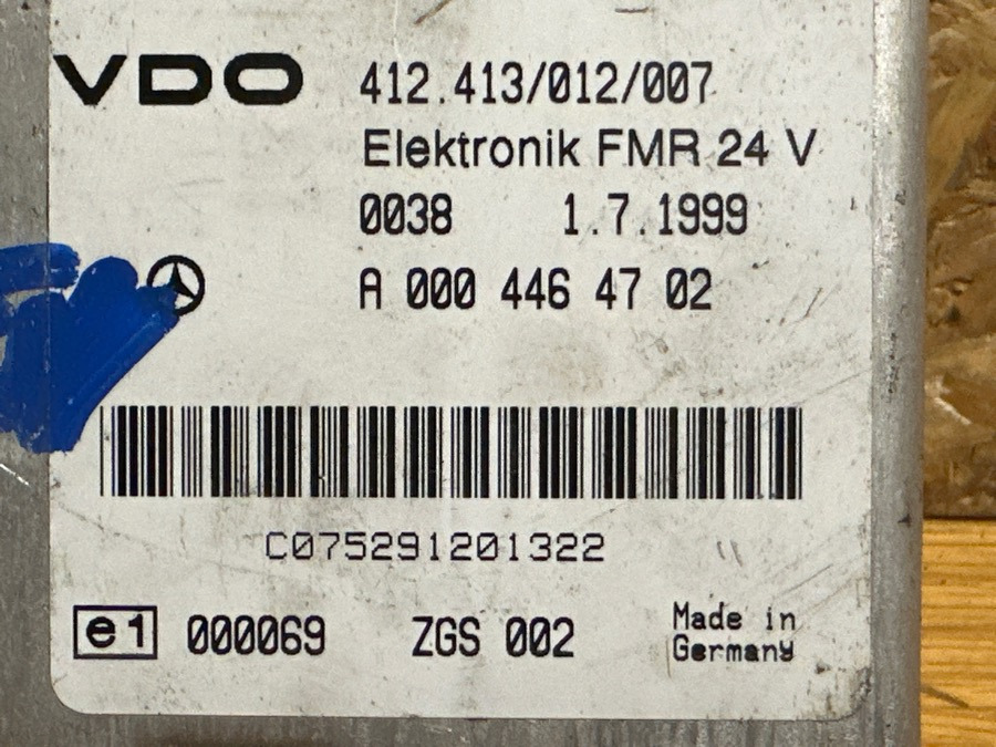 MERCEDES VDO EUC A0004464702 - Système électrique pour Camion: photos 2 MERCEDES VDO EUC A0004464702 - Système électrique pour Camion: photos 2