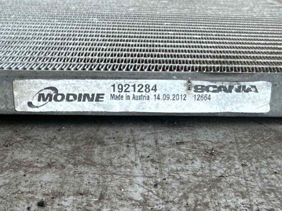 SCANIA CONDENSER 1921284 - Système de refroidissement pour Camion: photos 2 SCANIA CONDENSER 1921284 - Système de refroidissement pour Camion: photos 2