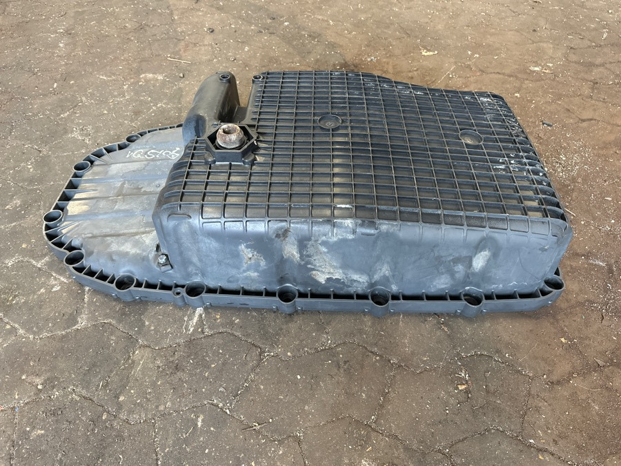 SCANIA OIL SUMP 2102851 - Moteur et pièces pour Camion: photos 1 SCANIA OIL SUMP 2102851 - Moteur et pièces pour Camion: photos 1