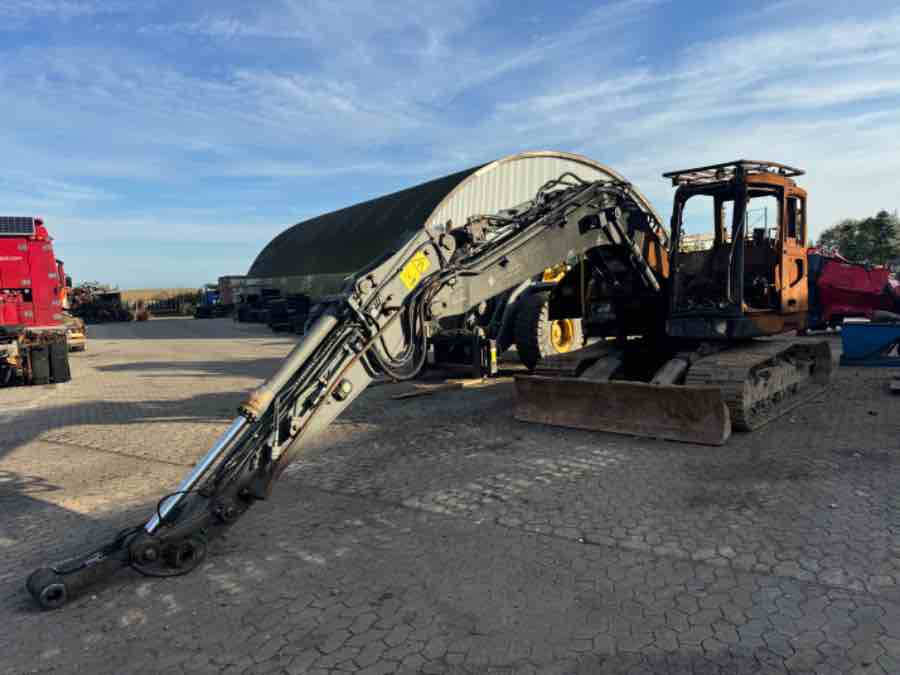 VOLVO CONSTRUCTION EXCAVATOR ECR145 ** FOR PARTS ** - Pelle sur chenille: photos 4 VOLVO CONSTRUCTION EXCAVATOR ECR145 ** FOR PARTS ** - Pelle sur chenille: photos 4