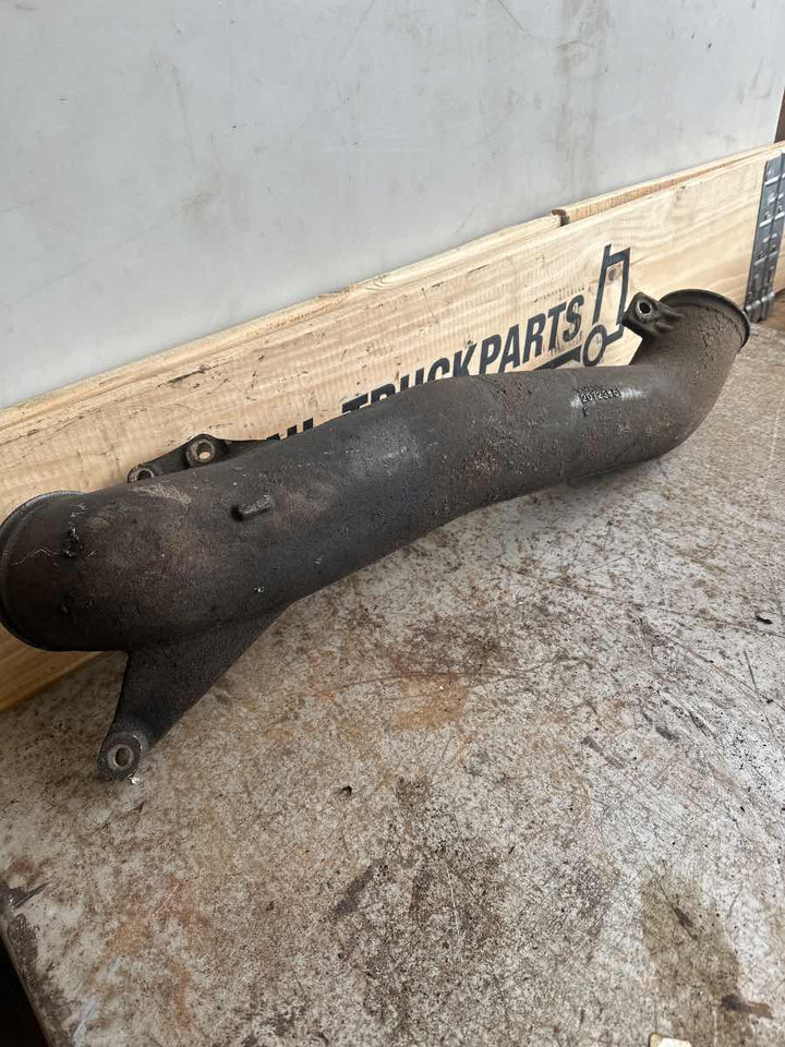 VOLVO COOLING PIPE 20723951 - Tuyau d'admission d'air pour Camion: photos 1 VOLVO COOLING PIPE 20723951 - Tuyau d'admission d'air pour Camion: photos 1