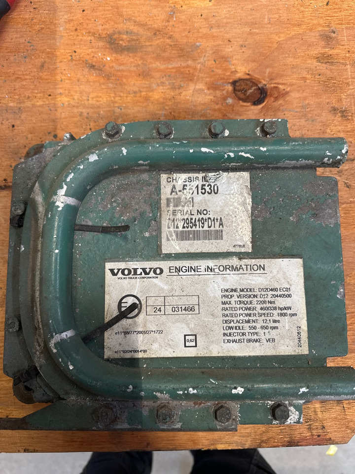 VOLVO ECU 3161962 P09 - Système électrique pour Camion: photos 2 VOLVO ECU 3161962 P09 - Système électrique pour Camion: photos 2