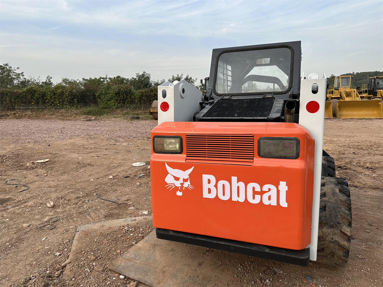 BOBCAT S300 - Mini chargeuse: photos 4 BOBCAT S300 - Mini chargeuse: photos 4