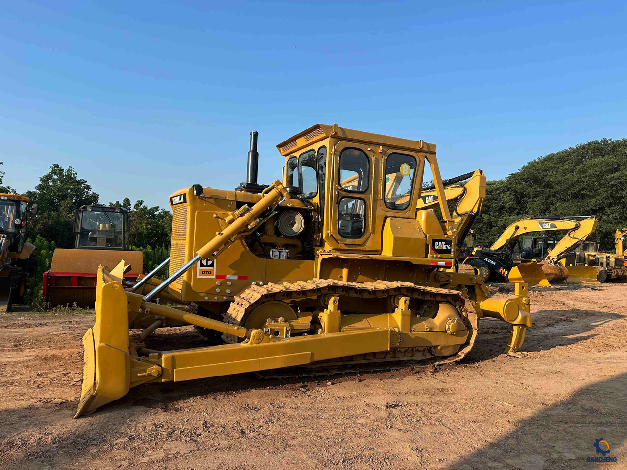 CAT D7G - Bulldozer: photos 3 CAT D7G - Bulldozer: photos 3