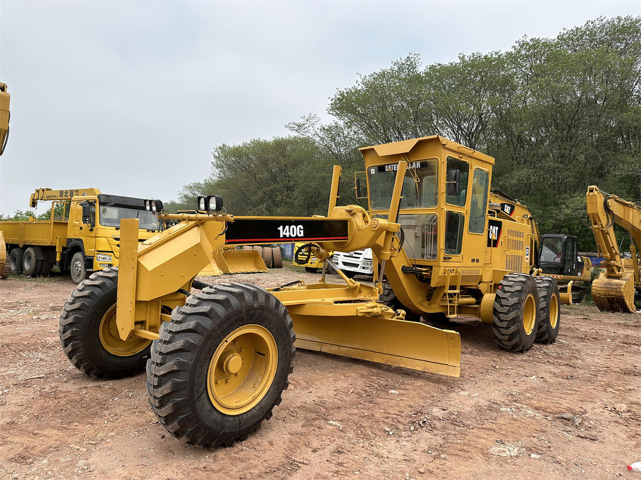 CATERPILLAR 140G - Niveleuse: photos 2 CATERPILLAR 140G - Niveleuse: photos 2