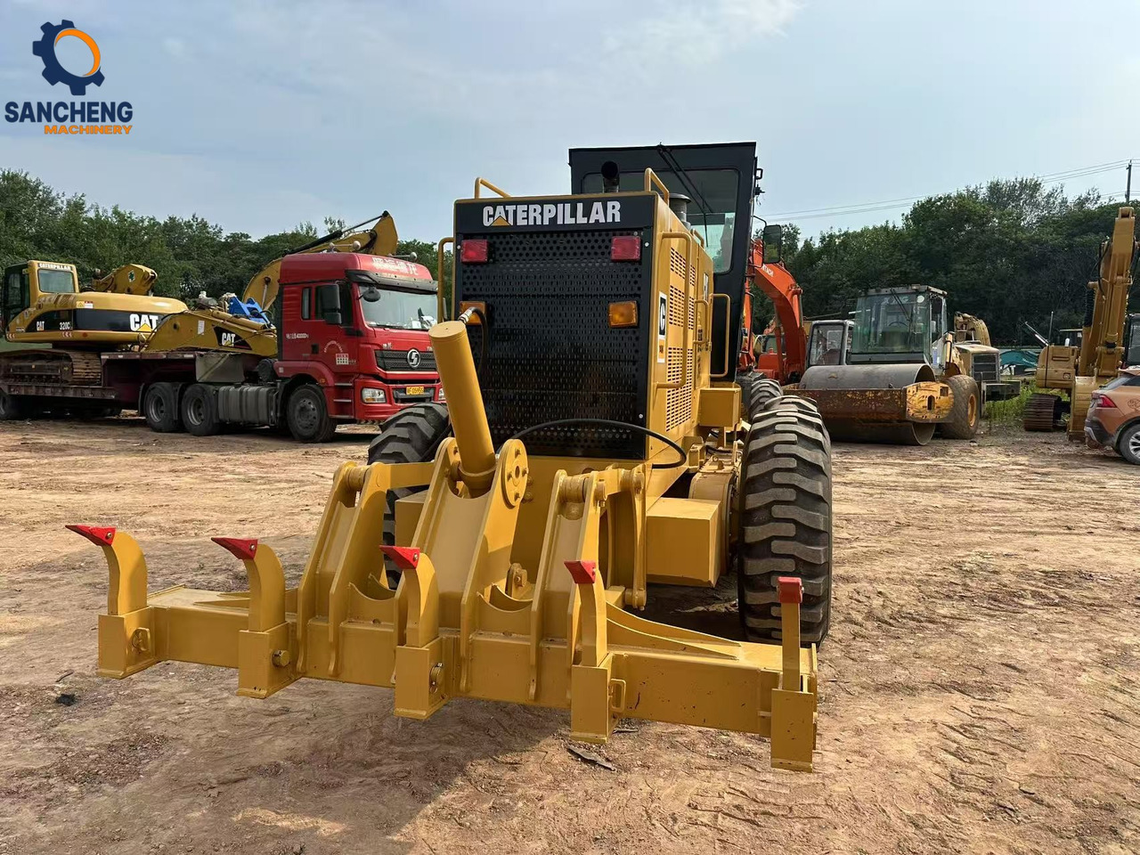CATERPILLAR 140K - Niveleuse: photos 5 CATERPILLAR 140K - Niveleuse: photos 5