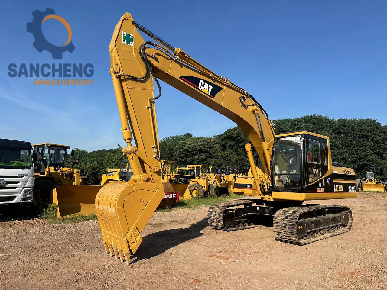 CATERPILLAR 320B - Pelle sur chenille: photos 4 CATERPILLAR 320B - Pelle sur chenille: photos 4