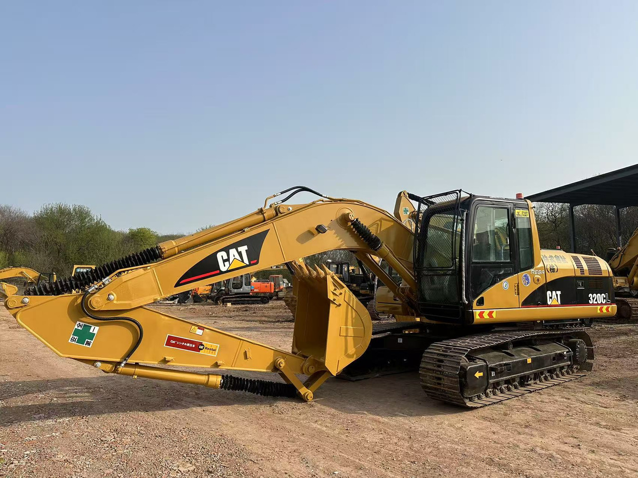CATERPILLAR 320C - Pelle sur chenille: photos 2 CATERPILLAR 320C - Pelle sur chenille: photos 2