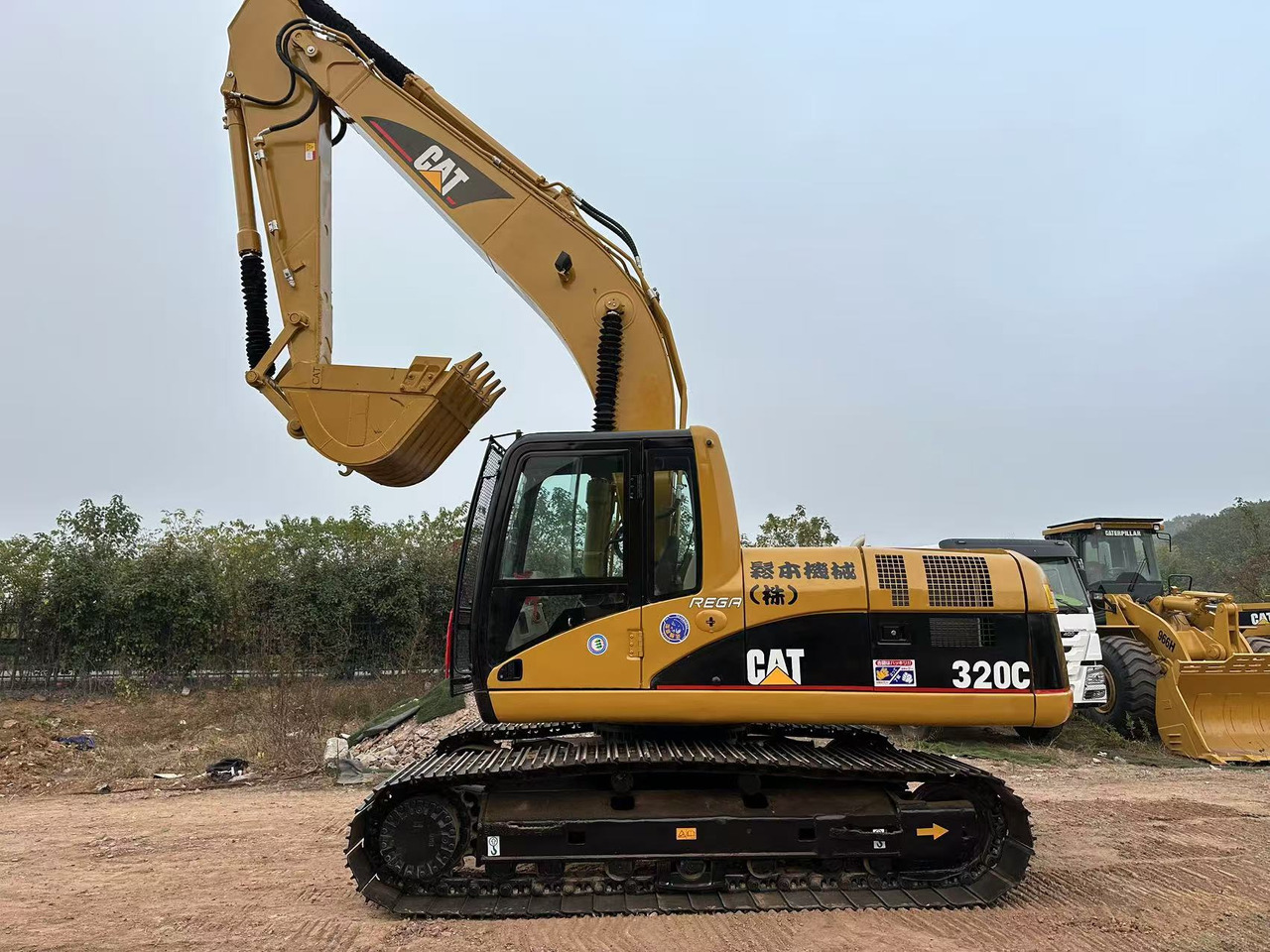 CATERPILLAR 320C - Pelle sur chenille: photos 5 CATERPILLAR 320C - Pelle sur chenille: photos 5