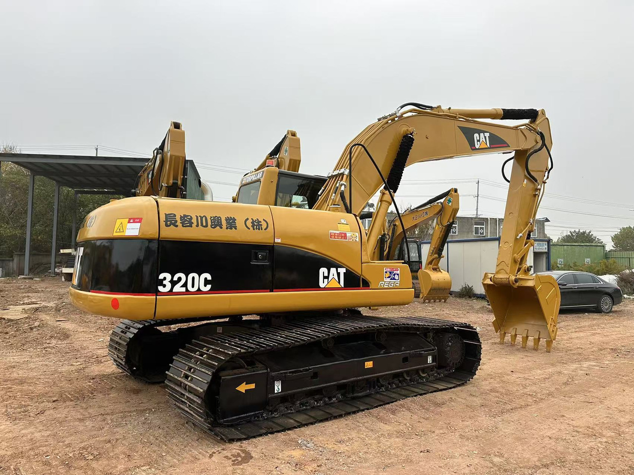 CATERPILLAR 320C - Pelle sur chenille: photos 2 CATERPILLAR 320C - Pelle sur chenille: photos 2