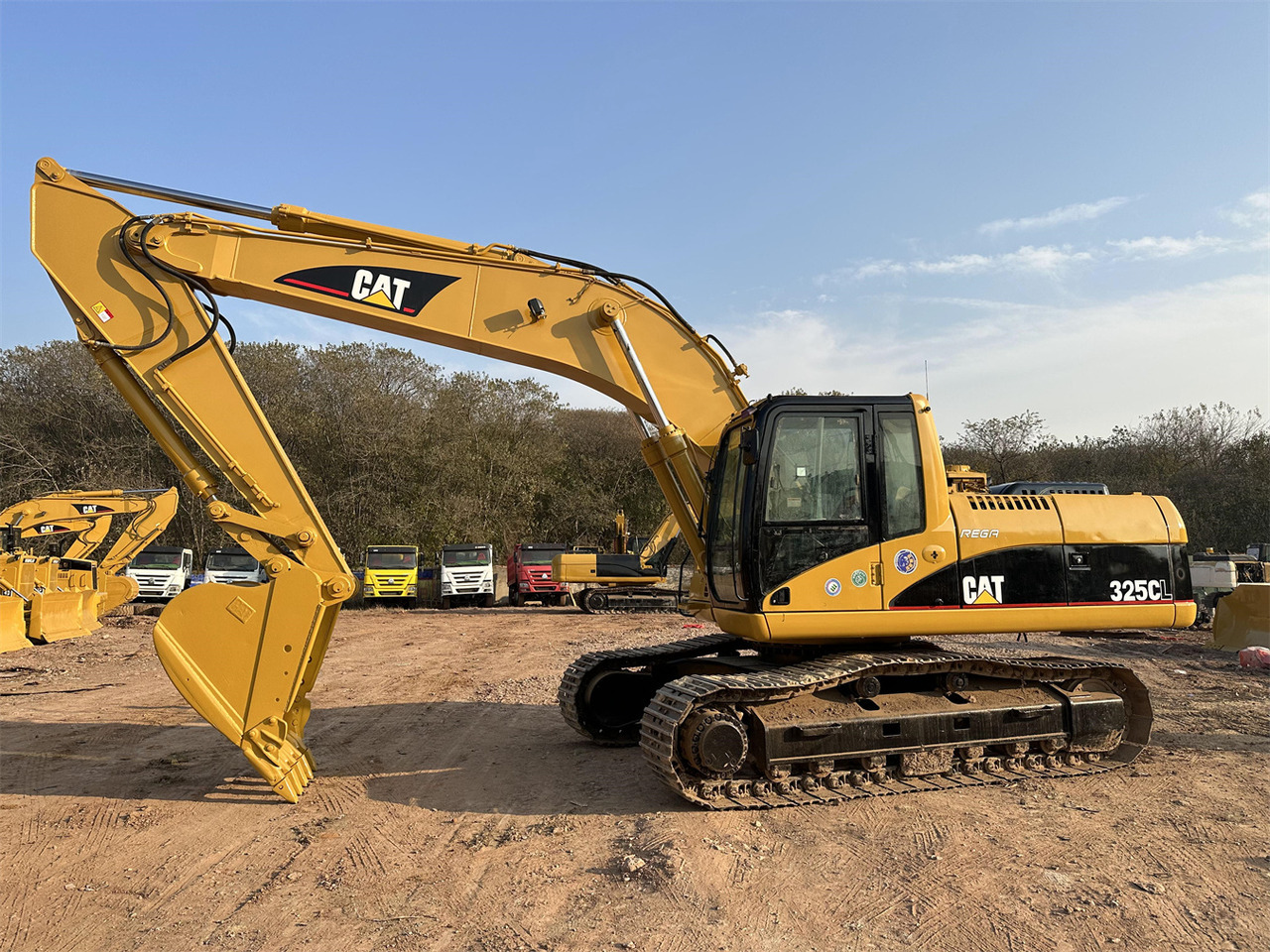CATERPILLAR 325C - Pelle sur chenille: photos 3 CATERPILLAR 325C - Pelle sur chenille: photos 3