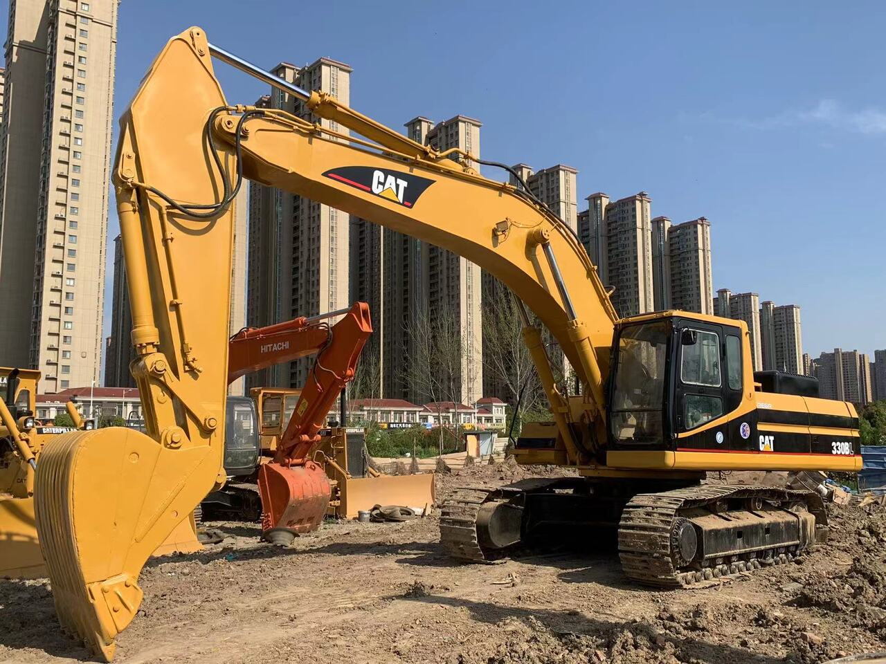 CATERPILLAR 330BL - Pelle sur chenille: photos 2 CATERPILLAR 330BL - Pelle sur chenille: photos 2