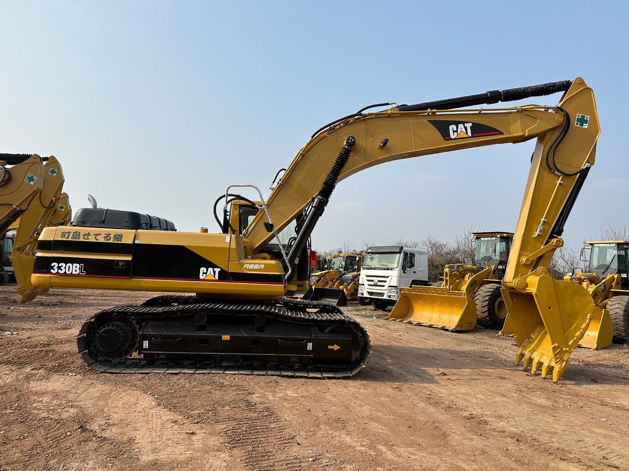 CATERPILLAR 330BL - Pelle sur chenille: photos 2 CATERPILLAR 330BL - Pelle sur chenille: photos 2