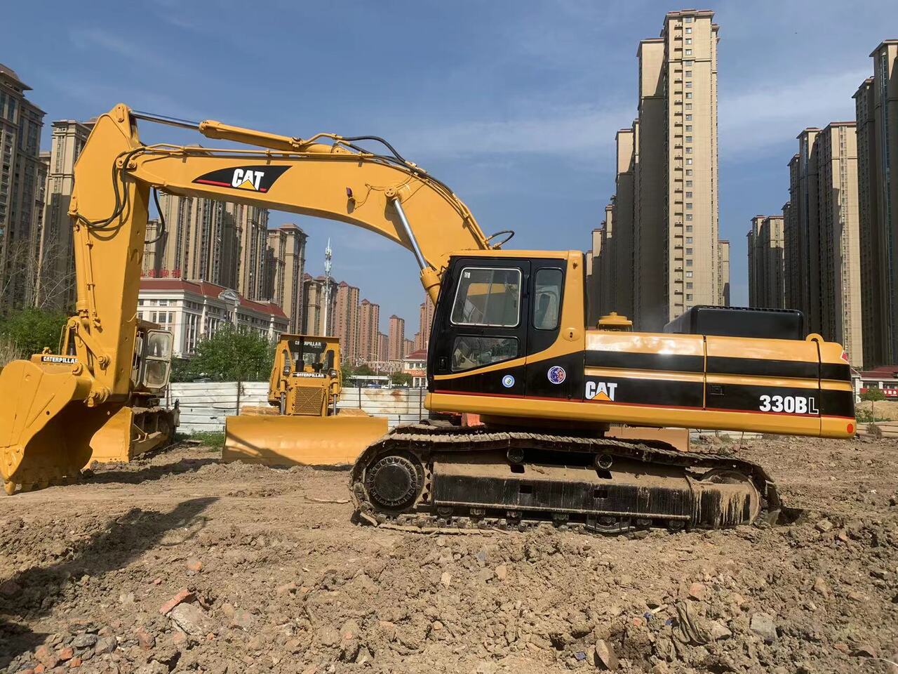 CATERPILLAR 330BL - Pelle sur chenille: photos 1 CATERPILLAR 330BL - Pelle sur chenille: photos 1