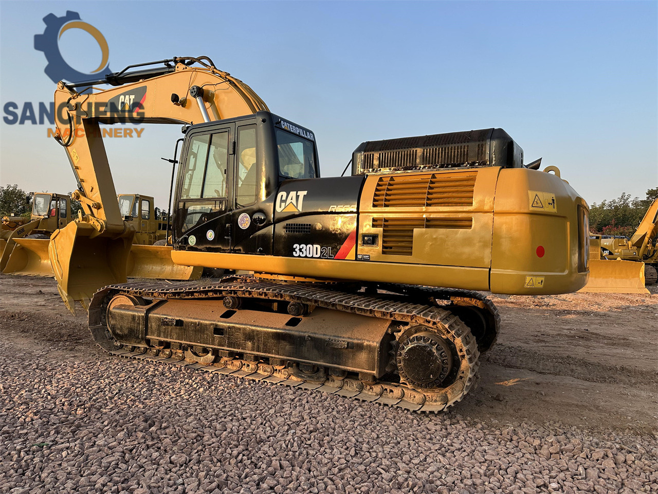 CATERPILLAR 330D2L - Pelle sur chenille: photos 4 CATERPILLAR 330D2L - Pelle sur chenille: photos 4