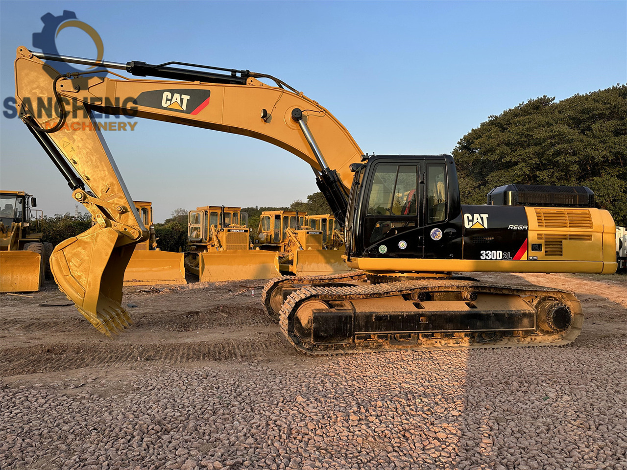 CATERPILLAR 330D2L - Pelle sur chenille: photos 2 CATERPILLAR 330D2L - Pelle sur chenille: photos 2