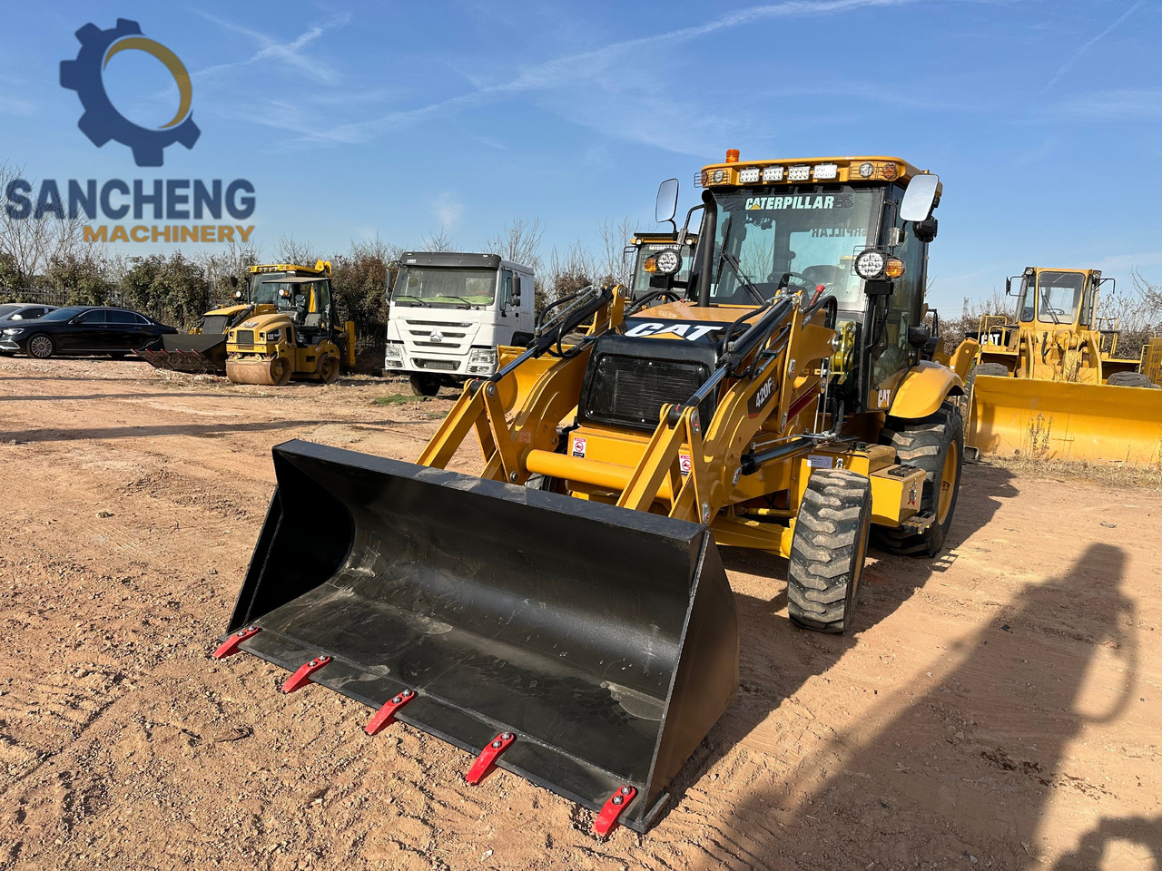 CATERPILLAR 420F2 - Tractopelle: photos 4 CATERPILLAR 420F2 - Tractopelle: photos 4