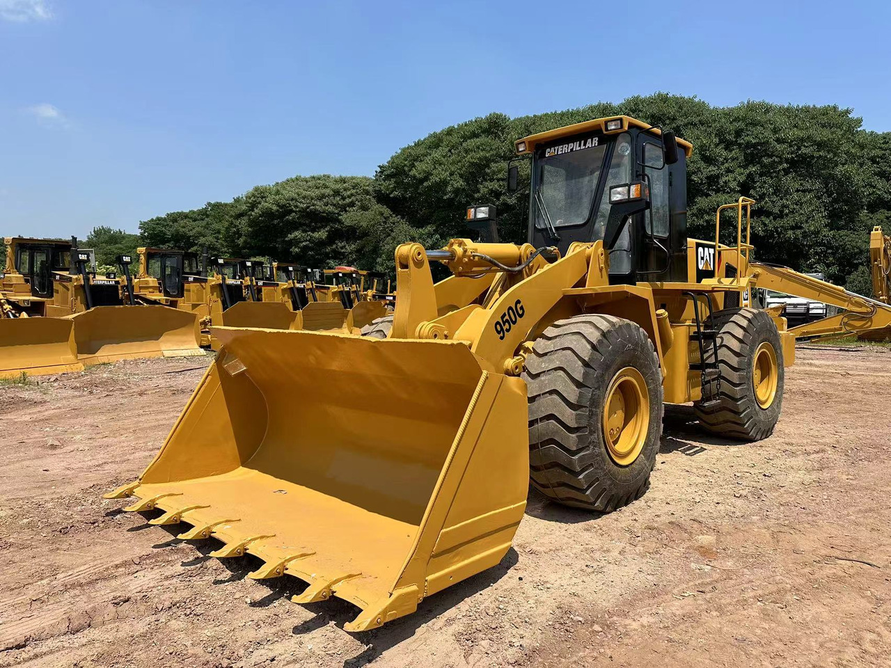 CATERPILLAR 950G - Chargeuse sur pneus: photos 1 CATERPILLAR 950G - Chargeuse sur pneus: photos 1
