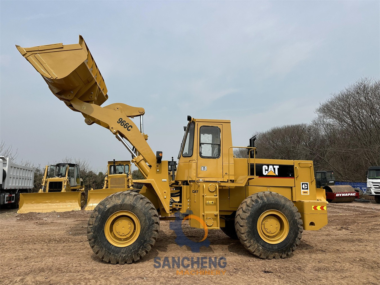 CATERPILLAR 966C - Chargeuse sur pneus: photos 2 CATERPILLAR 966C - Chargeuse sur pneus: photos 2