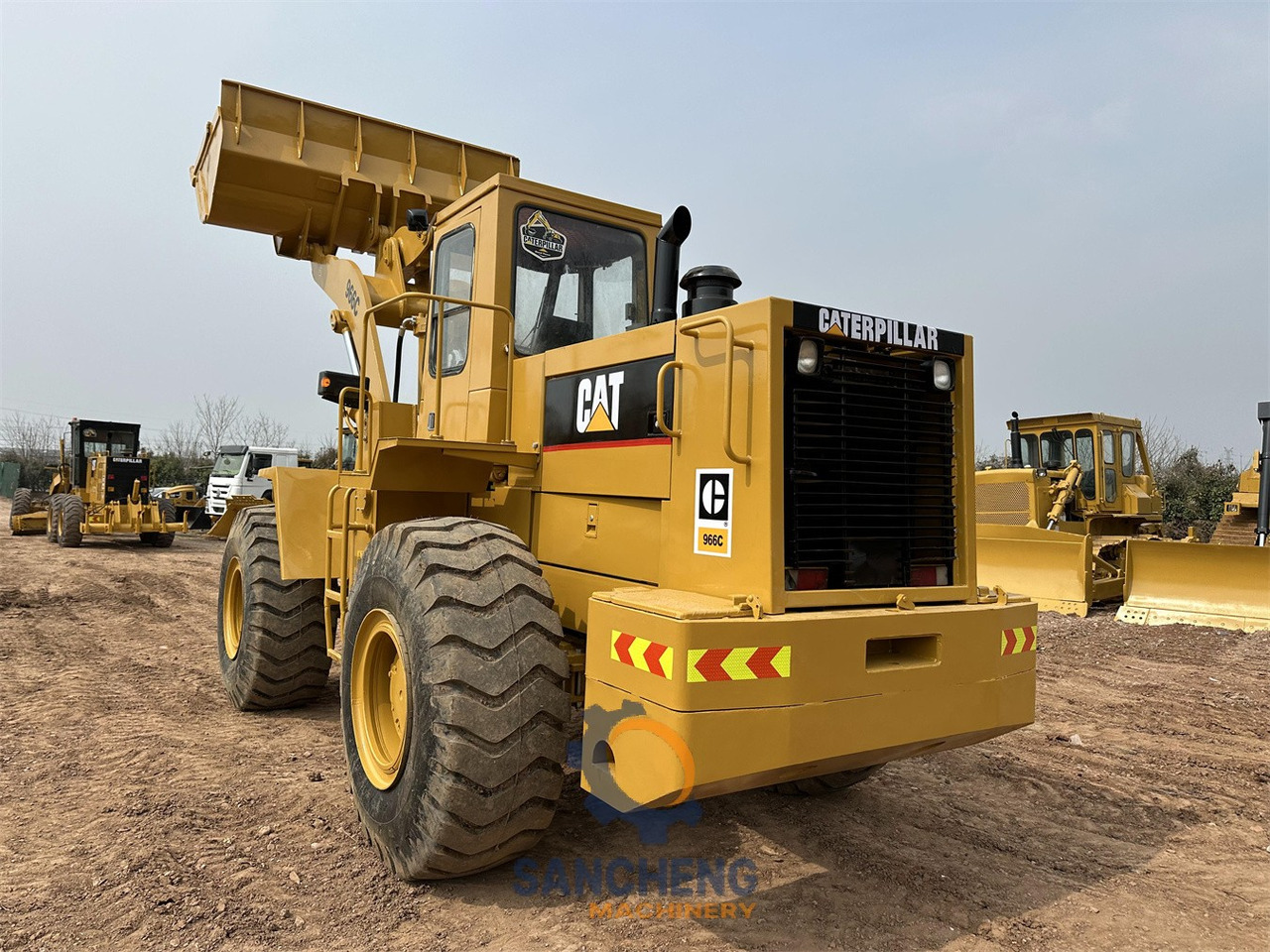 CATERPILLAR 966C - Chargeuse sur pneus: photos 5 CATERPILLAR 966C - Chargeuse sur pneus: photos 5