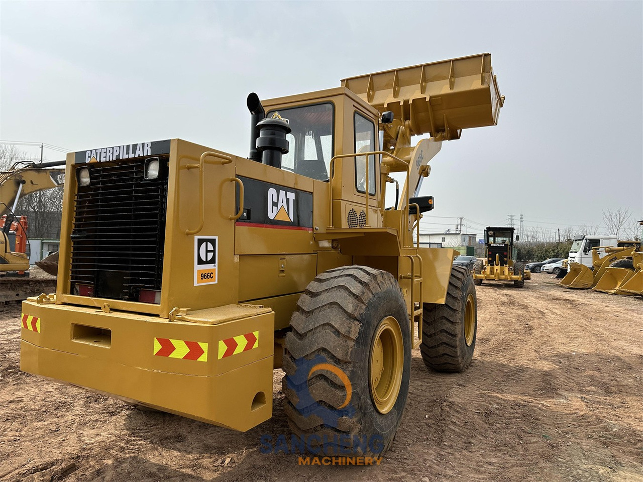 CATERPILLAR 966C - Chargeuse sur pneus: photos 5 CATERPILLAR 966C - Chargeuse sur pneus: photos 5