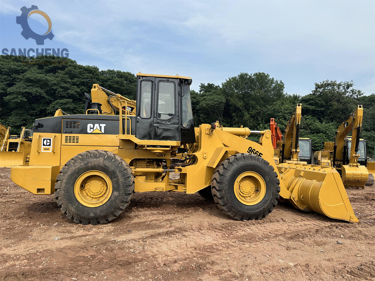 Chargeuse sur pneus CATERPILLAR 966F: photos 6