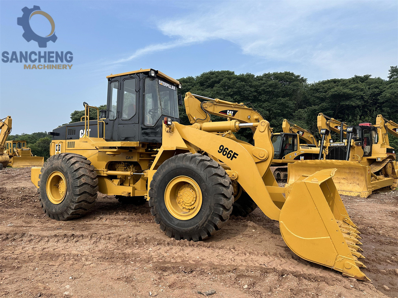 CATERPILLAR 966F - Chargeuse sur pneus: photos 5 CATERPILLAR 966F - Chargeuse sur pneus: photos 5
