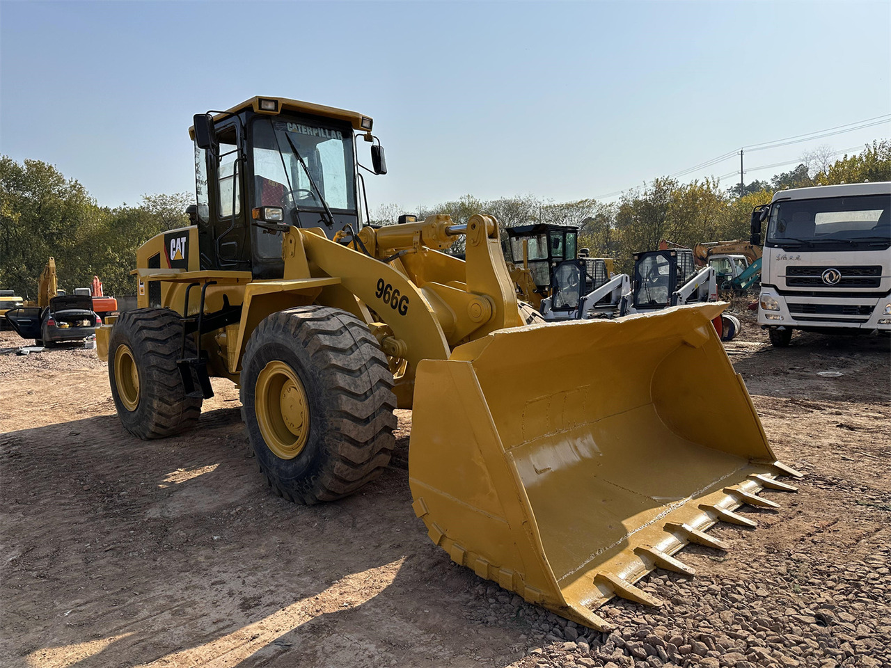 CATERPILLAR 966G - Chargeuse sur pneus: photos 5 CATERPILLAR 966G - Chargeuse sur pneus: photos 5