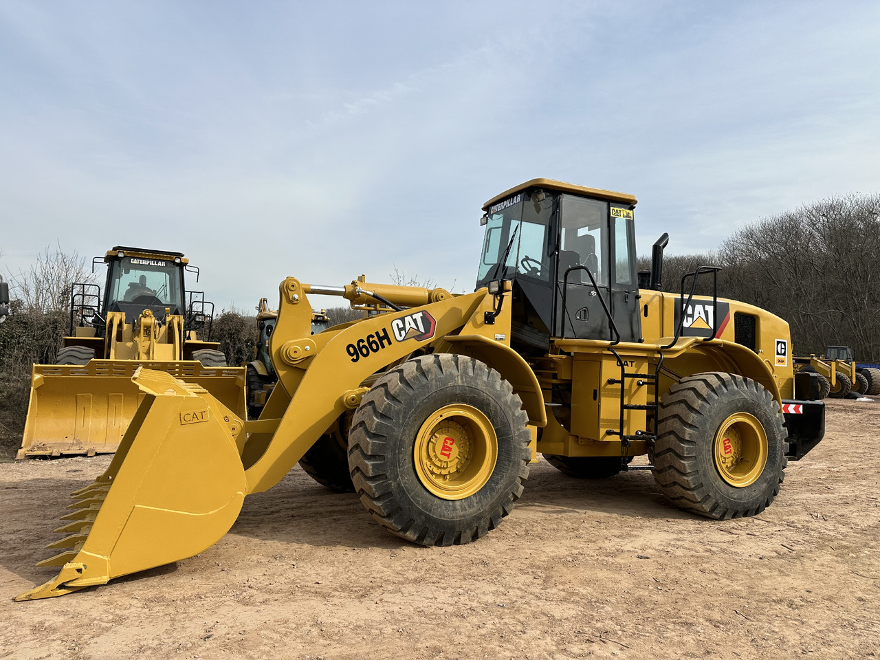 CATERPILLAR 966H - Chargeuse sur pneus: photos 4 CATERPILLAR 966H - Chargeuse sur pneus: photos 4