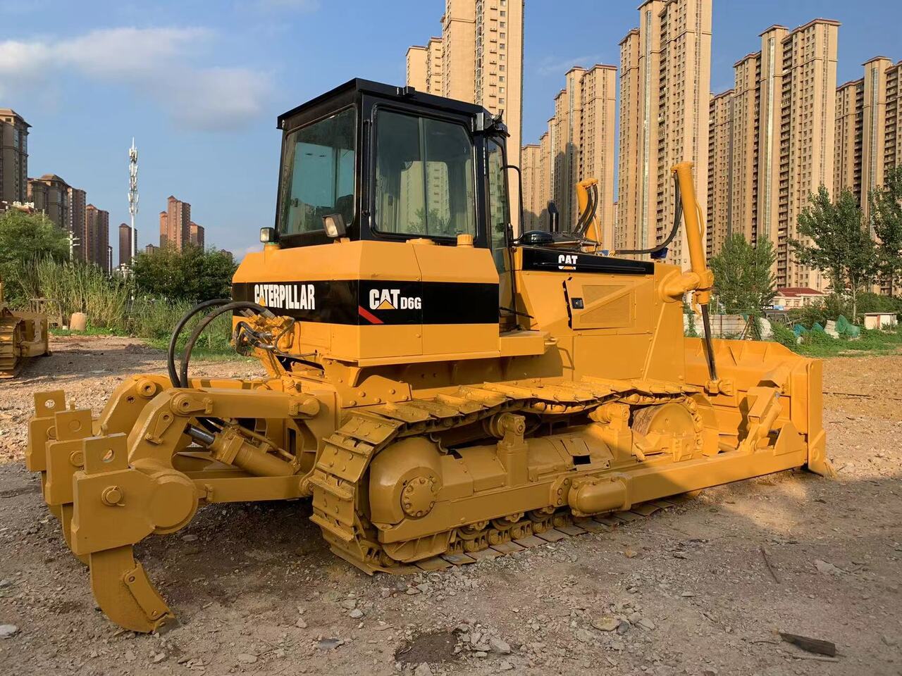 CATERPILLAR D6G - Bulldozer: photos 2 CATERPILLAR D6G - Bulldozer: photos 2