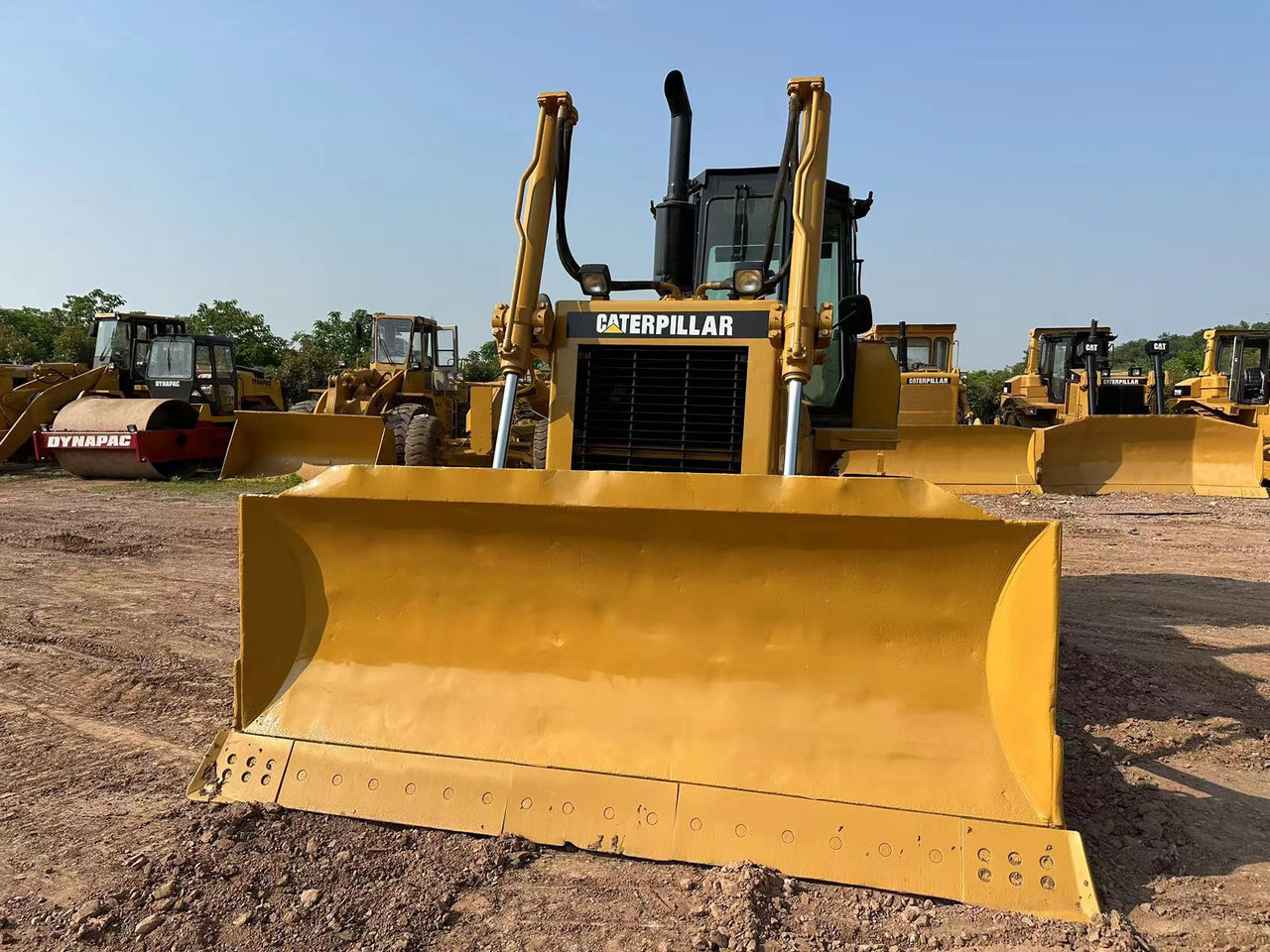 CATERPILLAR D6G Crawler Dozer - Bulldozer: photos 3 CATERPILLAR D6G Crawler Dozer - Bulldozer: photos 3