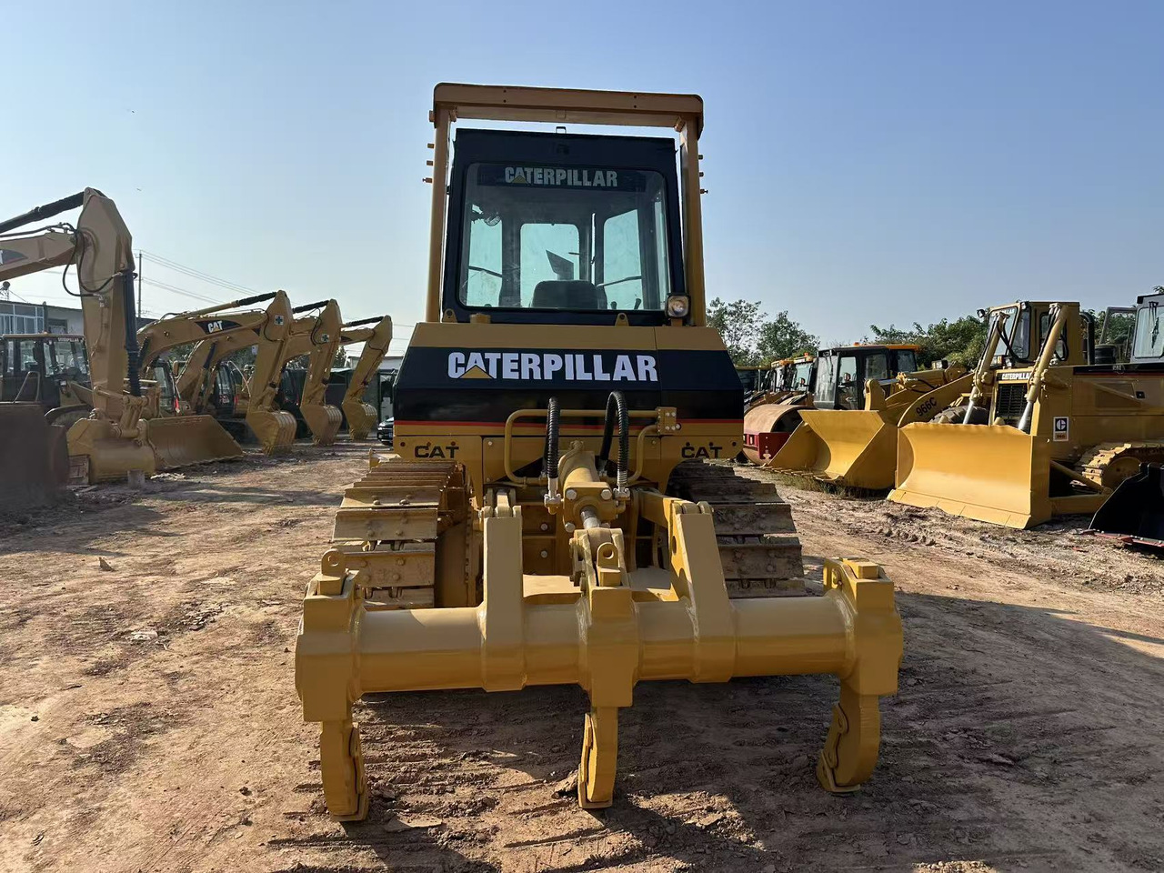 CATERPILLAR D6G Crawler Dozer - Bulldozer: photos 5 CATERPILLAR D6G Crawler Dozer - Bulldozer: photos 5