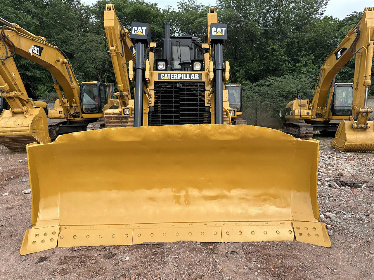 CATERPILLAR D7R - Bulldozer: photos 5 CATERPILLAR D7R - Bulldozer: photos 5
