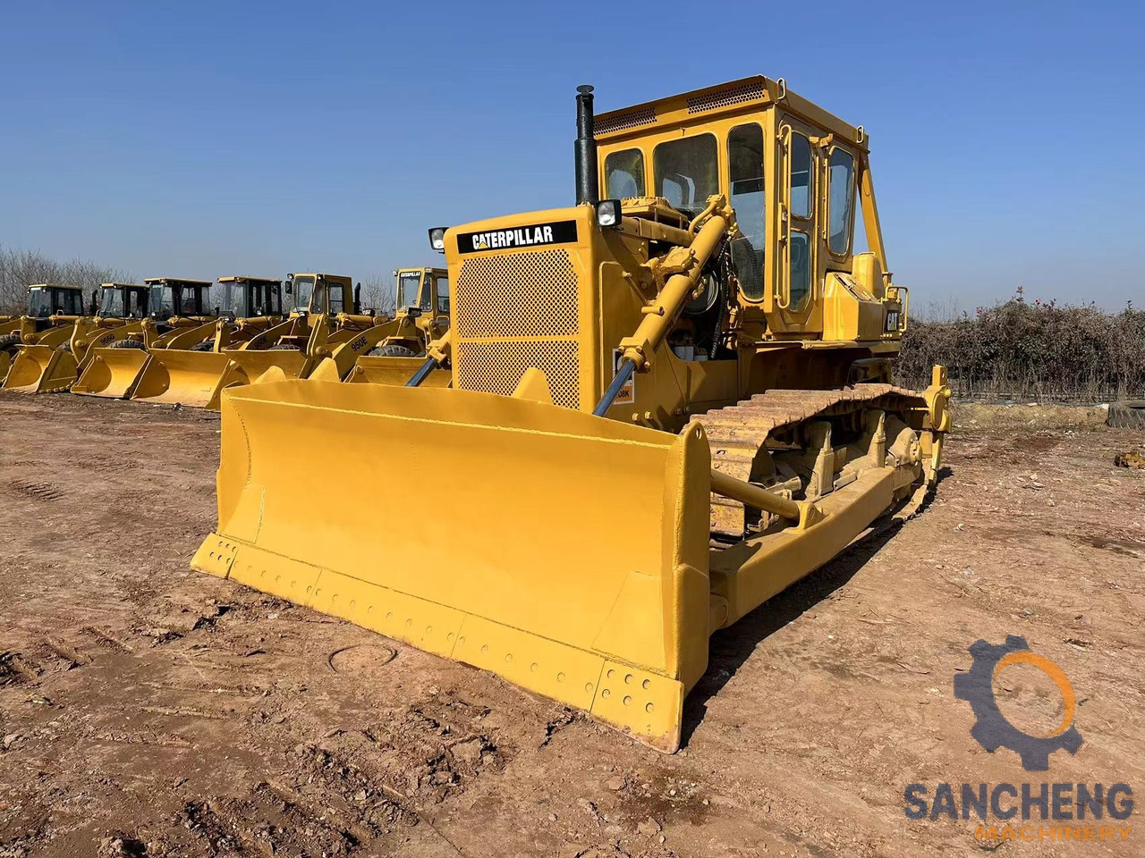 CATERPILLAR D8K - Bulldozer: photos 4 CATERPILLAR D8K - Bulldozer: photos 4