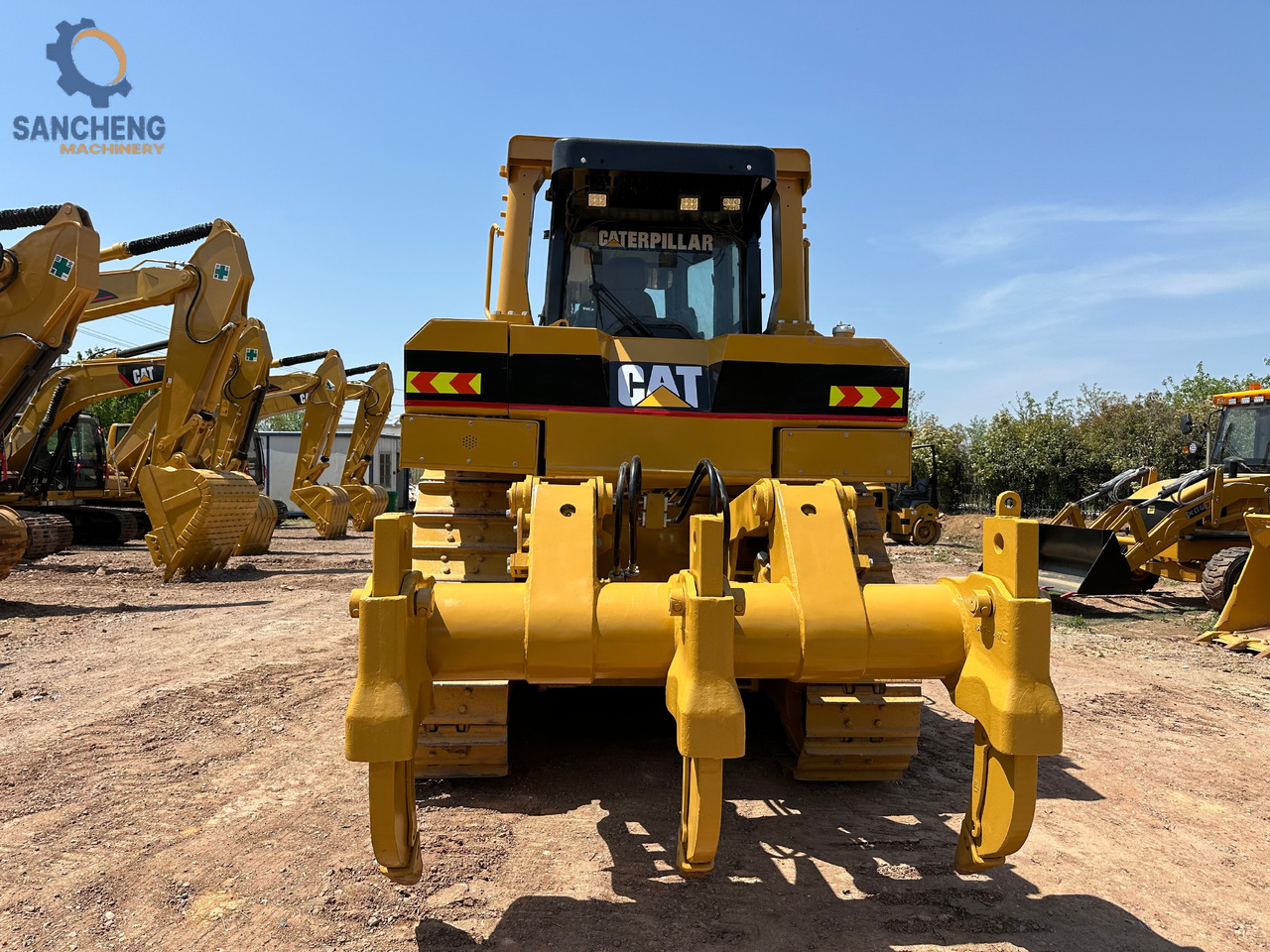 CATERPILLAR D8R - Bulldozer: photos 4 CATERPILLAR D8R - Bulldozer: photos 4