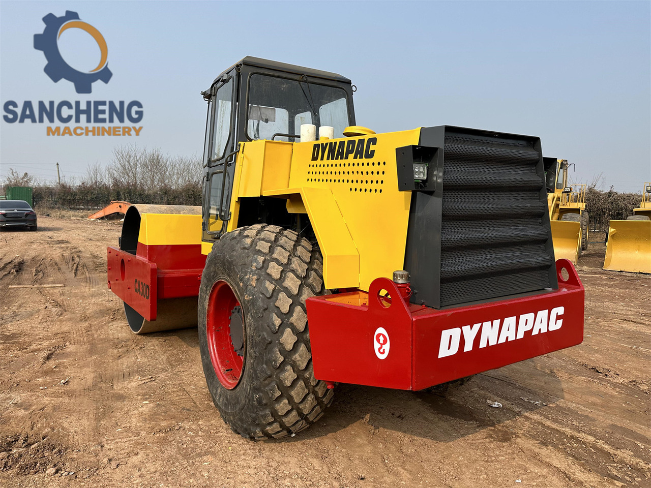 DYNAPAC CA30D - Compacteur: photos 1 DYNAPAC CA30D - Compacteur: photos 1