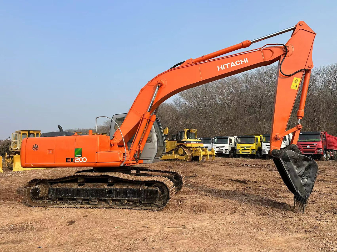 HITACHI EX200 - Pelle sur chenille: photos 4 HITACHI EX200 - Pelle sur chenille: photos 4