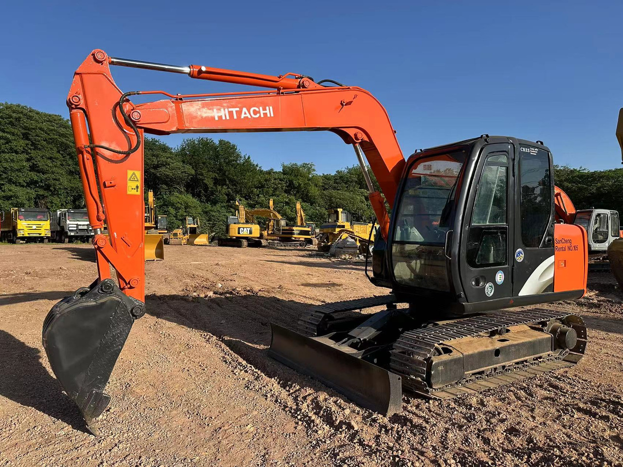 HITACHI ZAXIS ZX70 - Mini pelle: photos 3 HITACHI ZAXIS ZX70 - Mini pelle: photos 3