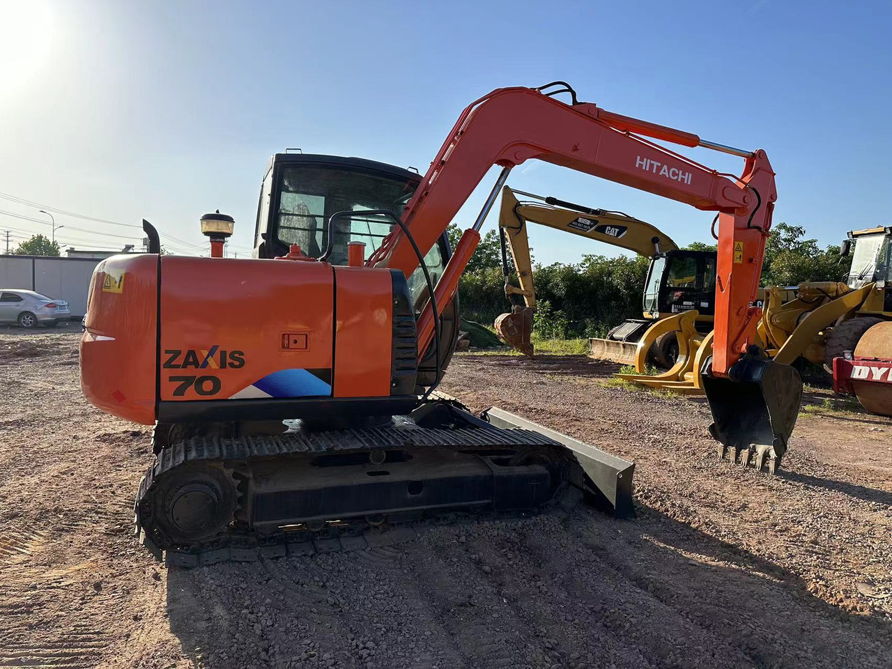 HITACHI ZAXIS ZX70 - Mini pelle: photos 5 HITACHI ZAXIS ZX70 - Mini pelle: photos 5