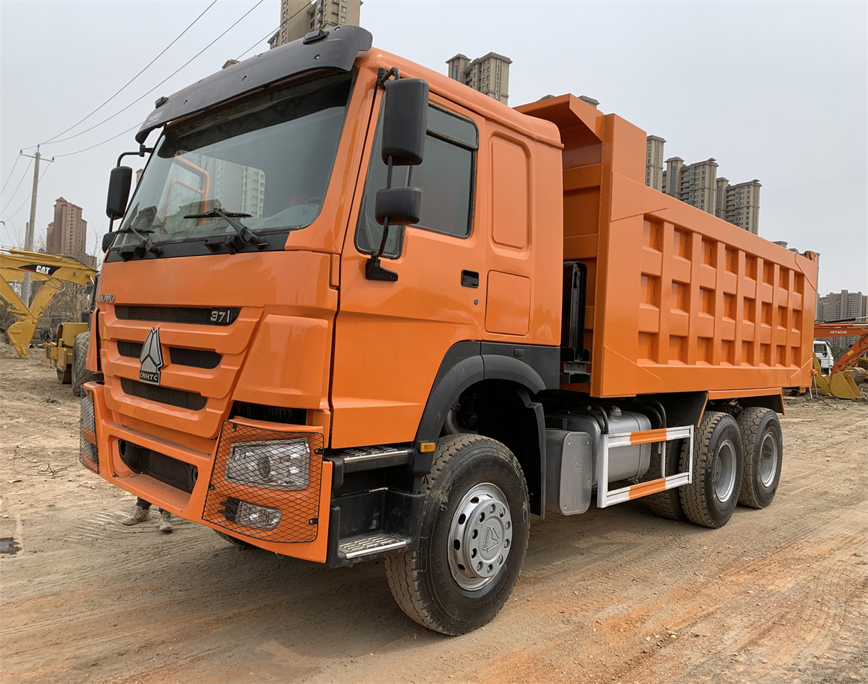HOWO 371hp - Camion benne: photos 1 HOWO 371hp - Camion benne: photos 1
