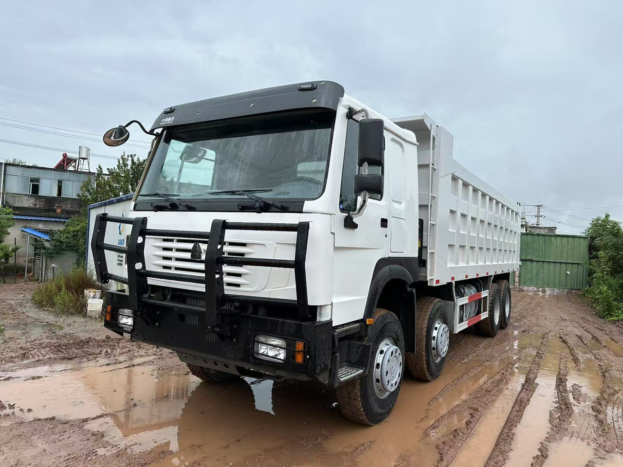HOWO 371hp - Camion benne: photos 4 HOWO 371hp - Camion benne: photos 4