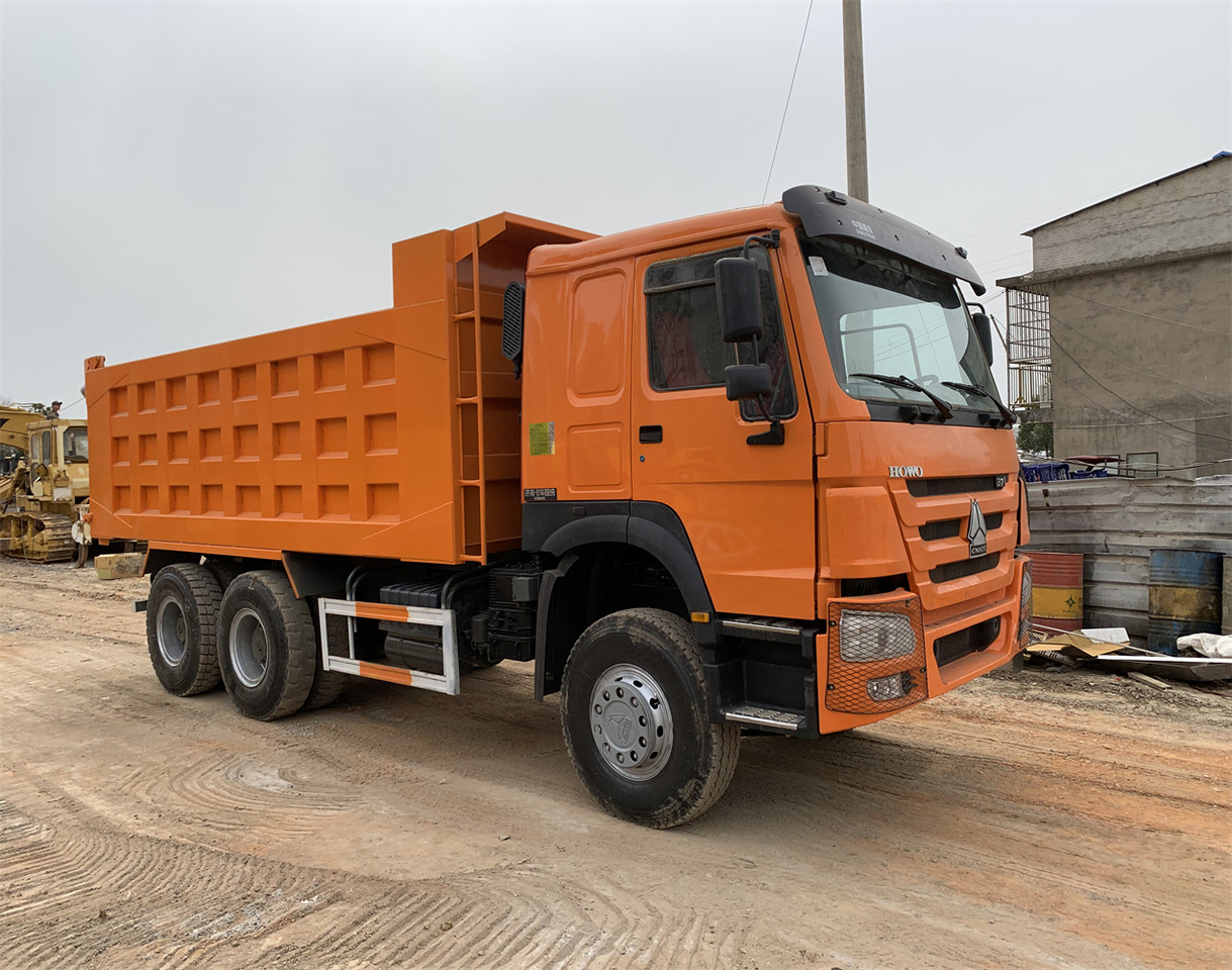 HOWO 371hp - Camion benne: photos 4 HOWO 371hp - Camion benne: photos 4