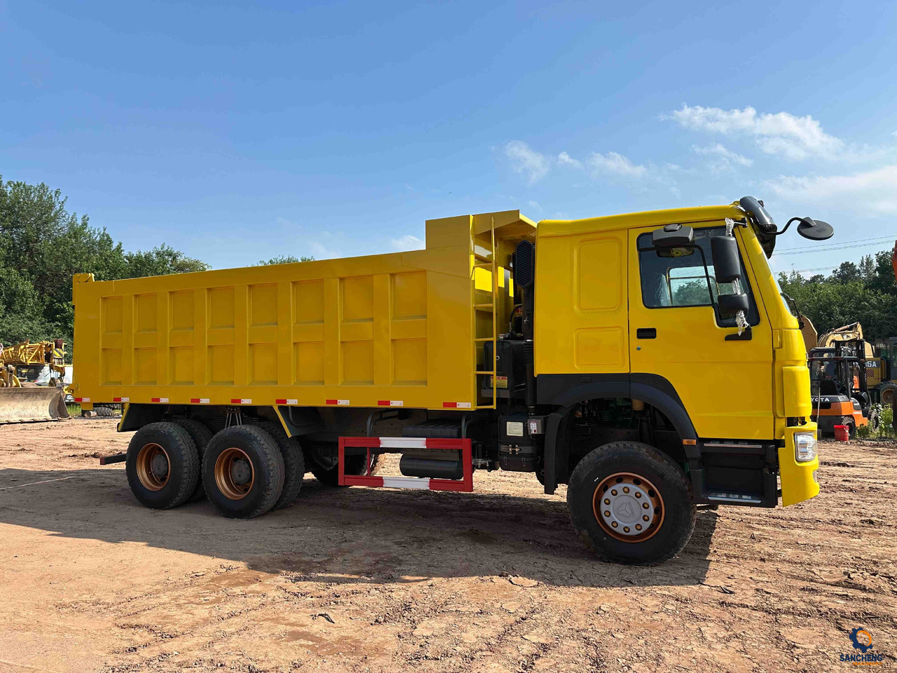 HOWO 400 - Camion benne: photos 4 HOWO 400 - Camion benne: photos 4