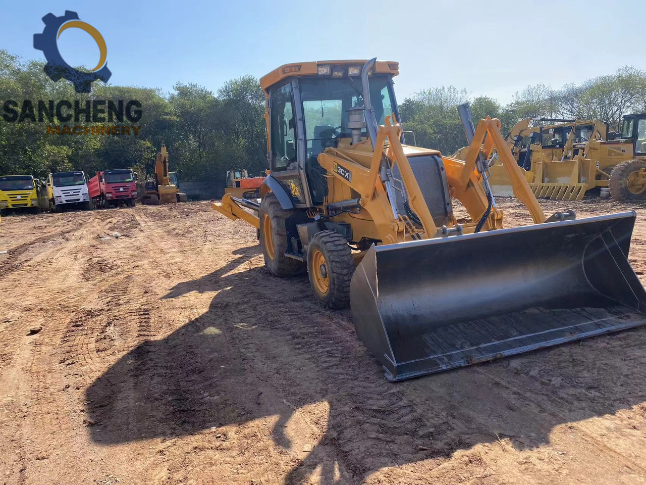 JCB 3CX - Tractopelle: photos 3 JCB 3CX - Tractopelle: photos 3