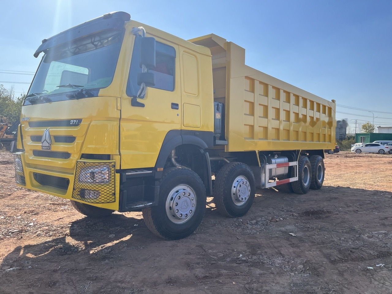 SINOTRUK HOWO 371 Dump Truck 8x4 - Camion benne: photos 5 SINOTRUK HOWO 371 Dump Truck 8x4 - Camion benne: photos 5