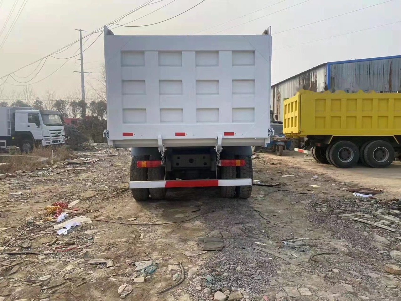 SINOTRUK HOWO 371 Tipper truck - Camion benne: photos 3 SINOTRUK HOWO 371 Tipper truck - Camion benne: photos 3