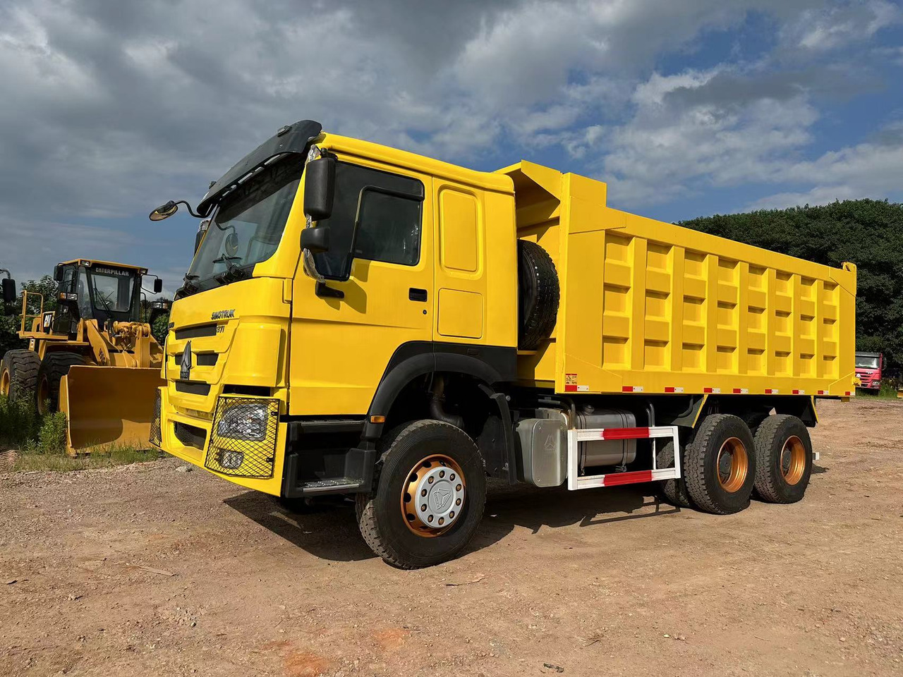 SINOTRUK Howo 371 Dump truck - Camion benne: photos 2 SINOTRUK Howo 371 Dump truck - Camion benne: photos 2