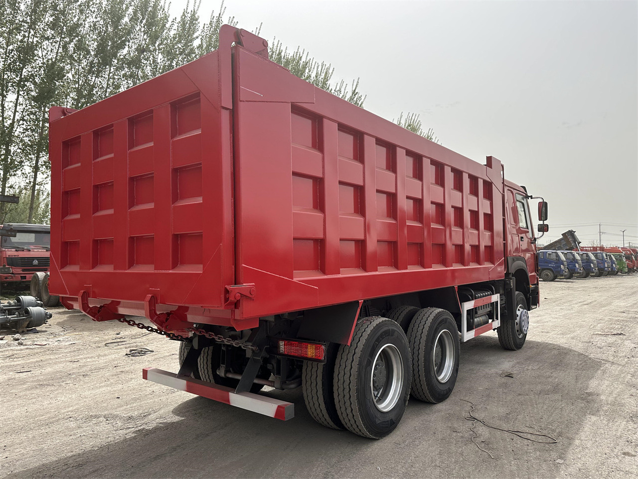 SINOTRUK Howo Dump truck 371 - Camion benne: photos 4 SINOTRUK Howo Dump truck 371 - Camion benne: photos 4